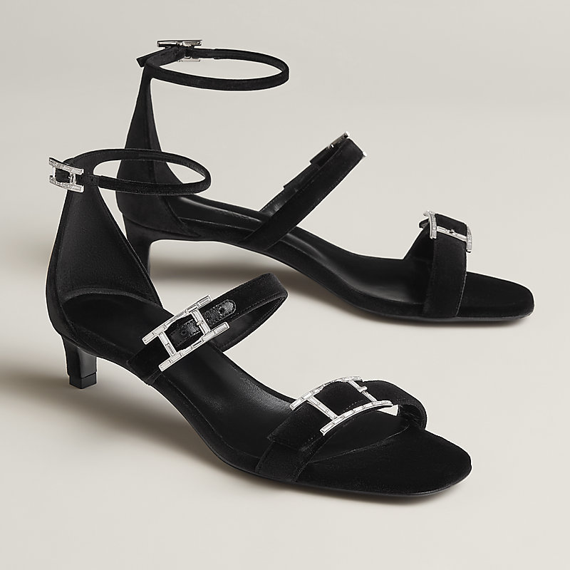 【美しく魅せる♡】HERMES Liv 40 ストラップサンダル 25A Liv 40 sandal | Hermès Hong Kong SAR